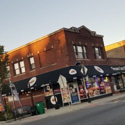 Brooklyns Berwyn Subs - I have been trying for some time now to get a picture of the storefront while driving along Roosevelt Rd. Yay! BBS is on my radar