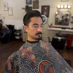 Knuckleheads & Harlots Barbershop & Parlour - Cuts by Frank