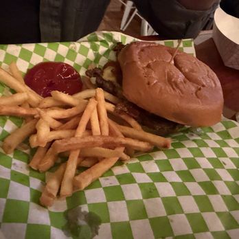 Boese Bros - Boese burger - Brewpubs Near Me - Albuquerque, New Mexico