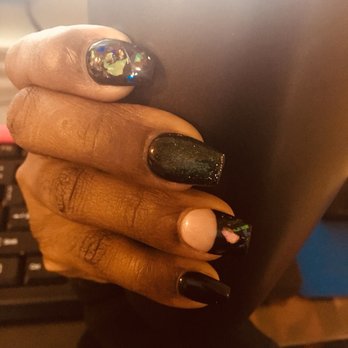 Devine Nailspa - Nail Salons Near Me - Plano, Texas
