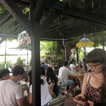SriPraPhai Thai Restaurant - Outdoor seating - Thai Near Me - Woodside, New York