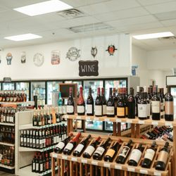 Luka's Liquor