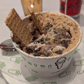 Shake Shack - Custard dessert - Burgers Near Me - Toronto, Ontario