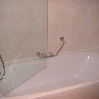 Best Western Hotel de Madrid - Doppelzimmer Standard - Badezimmer und Toilette - Hotels Near Me - Nice, 06 Best Western Hotel de Madrid - Doppelzimmer Standard - Badezimmer und Toilette - Hotels Near Me - Nice, 06