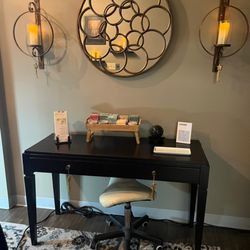 The Enlightened Touch - The Enlightened Touch office