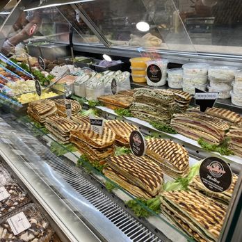 Amsterdam Marketplace - Delis Near Me - New York, New York