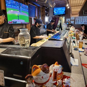 Momo Sushi - Sushi Bars Near Me - Henderson, Nevada