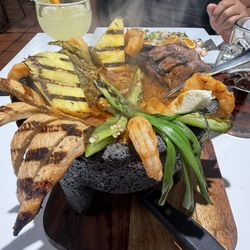 Casa Vieja - Molcajete
