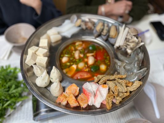 Lẩu Hải Sản by null