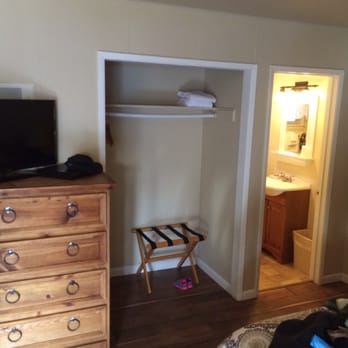 Meadowmont Lodge - Arnold - 2/26/16- TV on the dresser, the closet and bathroom on the right. - Hotels Near Me - Arnold, California Meadowmont Lodge - Arnold - 2/26/16- TV on the dresser, the closet and bathroom on the right. - Hotels Near Me - Arnold, California