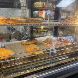 Frank's Deli - Empanadas and fried chicken