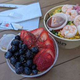 Maui Wowie & Shrimp Mixed Bowl Maui Wowie & Shrimp Mixed Bowl
