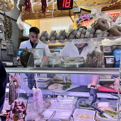 La Vita E'un Mozzico - The owners making panini...they have a refrigerator, sandwich press and back counter...that's it! 1/24/24