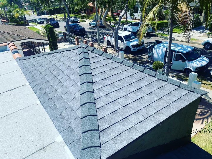 Slide of Ardon Roofing