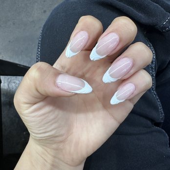 MOI Nails By Spring - Nail Salons Near Me - Los Angeles, California
