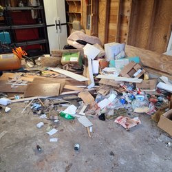 Junk Diggers - Renovation debris pic#1
