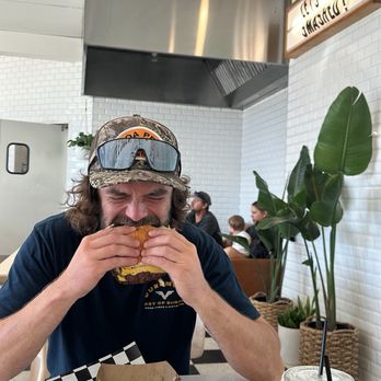Small's Smash Club - Burgers Near Me - San Clemente, California Small's Smash Club - Burgers Near Me - San Clemente, California