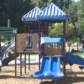 Evergreen Park - Parks Near Me - Cypress, California
