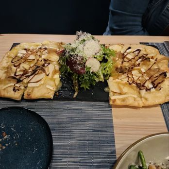 Wine Whisperer - Brie and Pear flatbread - Wine Bars Near Me - Henrico, Virginia Wine Whisperer - Brie and Pear flatbread - Wine Bars Near Me - Henrico, Virginia