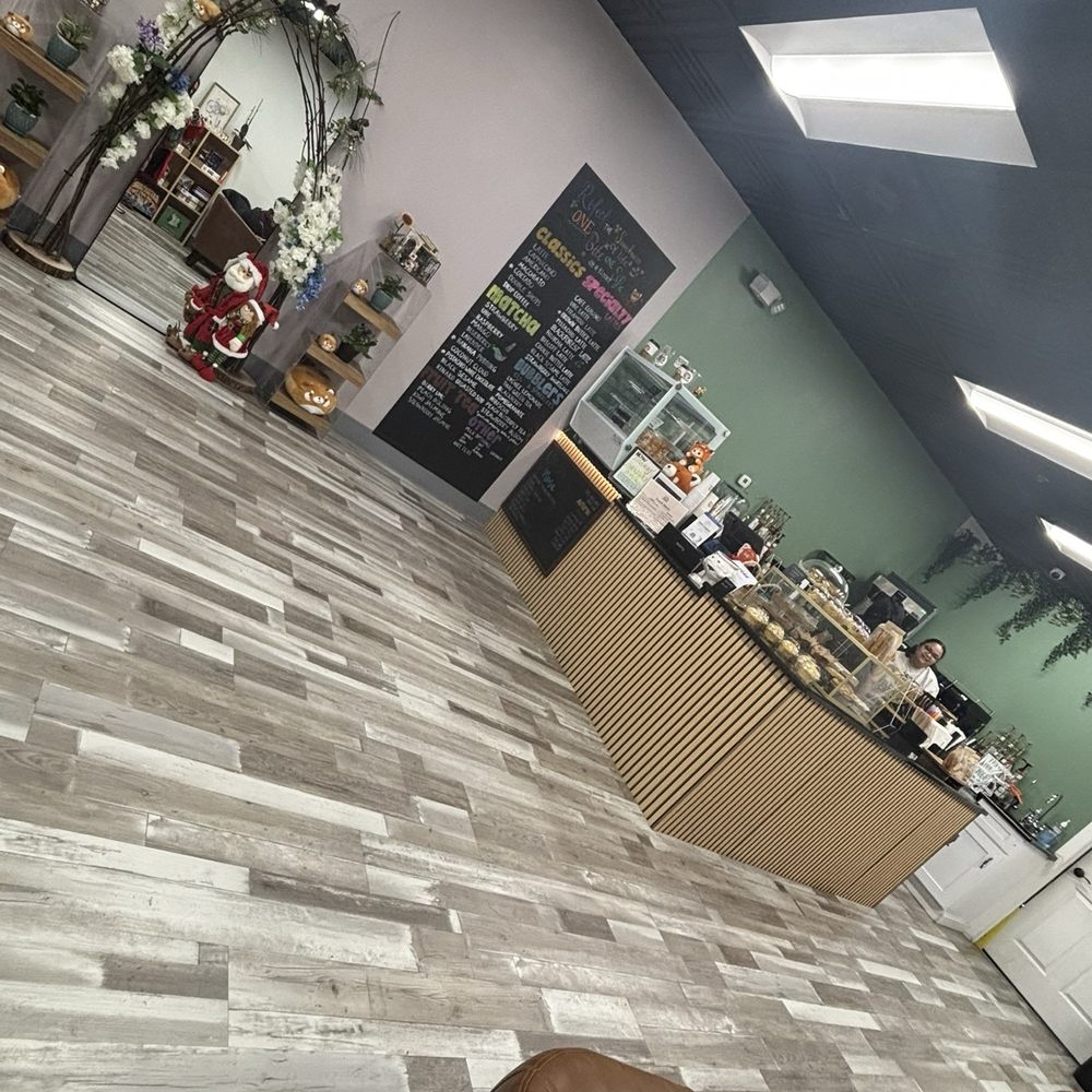 Re’Feel Cafe - Inside - Coffee & Tea Near Me - Palatine, Illinois Re’Feel Cafe - Inside - Coffee & Tea Near Me - Palatine, Illinois