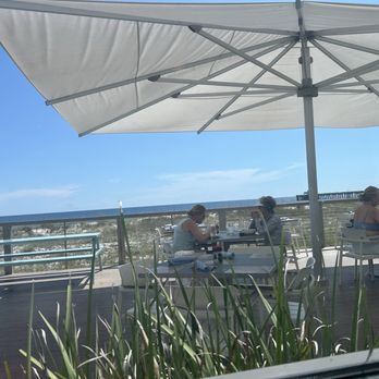 Foodcraft - Outside dining with water view - Seafood Near Me - Gulf Shores, Alabama Foodcraft - Outside dining with water view - Seafood Near Me - Gulf Shores, Alabama