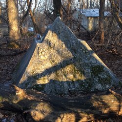 Hoyt Park - Hidden gem in the woods. Not ancient but very cool