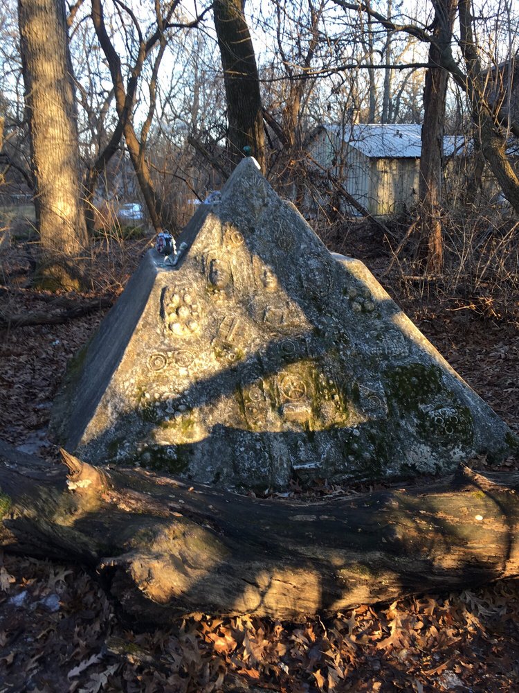 HOYT PARK Updated September 2024 30 Photos 3902 Regent St