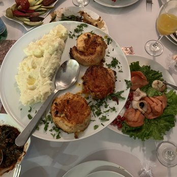 Cafe Light - Fish with mashed potatoes - Cafes Near Me - Philadelphia, Pennsylvania