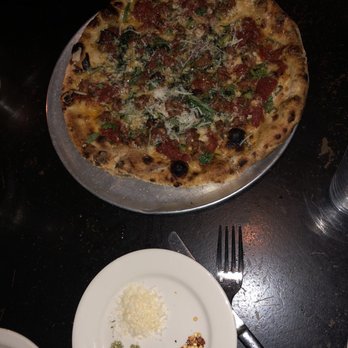 Gjelina - Lamb pizza - New American Near Me - Venice, California