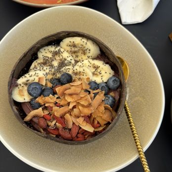 Acorn Cafe - Açai - Breakfast & Brunch Near Me - Healdsburg, California