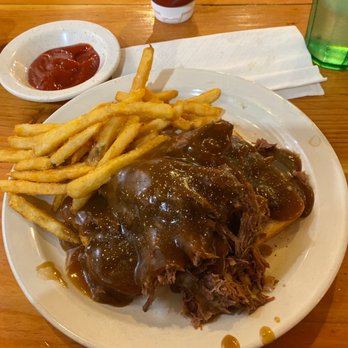 Pine Country Restaurant - Open faced Hot Roast Beef Sandwich - Breakfast & Brunch Near Me - Williams, Arizona