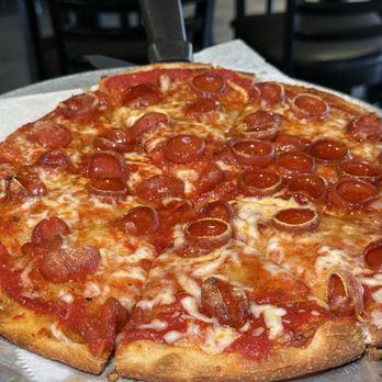 Mezzo Grille - Pepperoni honey - American Near Me - Middletown, Connecticut Mezzo Grille - Pepperoni honey - American Near Me - Middletown, Connecticut