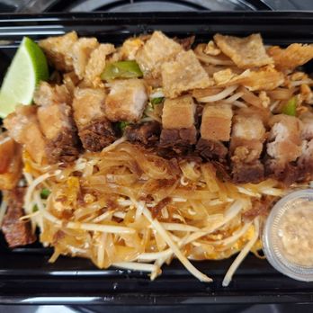 Krua Mae Thai - Pad Thai with Crispy Pork - Thai Near Me - Santa Ana, California