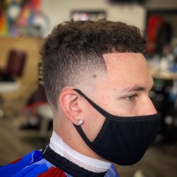 Revolution Barber Lounge - Taper up
