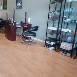 Universal Nail Studio - Squeezing in a pedi - Nail Salons Near Me - Mount Joy, Pennsylvania