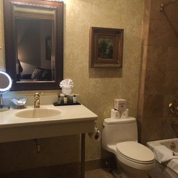 The Ansonborough - A clean and nice bathroom! - Hotels Near Me - Charleston, South Carolina The Ansonborough - A clean and nice bathroom! - Hotels Near Me - Charleston, South Carolina