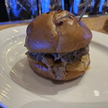 High Steaks - Prime rib slider - Steakhouses Near Me - Las Vegas, Nevada High Steaks - Prime rib slider - Steakhouses Near Me - Las Vegas, Nevada