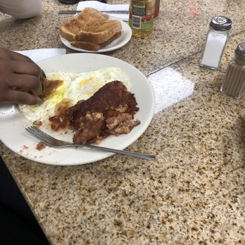 Lincoln's Waffle Shop - Corn beef hash with eggs over medium wheat toast very good - American Near Me - Washington, DC, District of Columbia