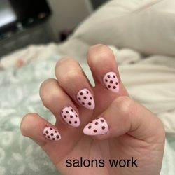 Trendy Nails & Spa - salons work