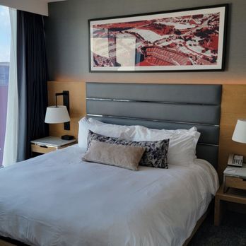 Live By Loews- Arlington - Comfortable, beautiful rooms. - Hotels Near Me - Arlington, Texas Live By Loews- Arlington - Comfortable, beautiful rooms. - Hotels Near Me - Arlington, Texas