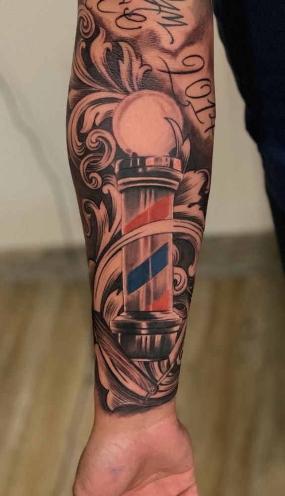 Monarca Tattoo Studio Photos