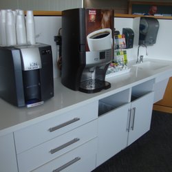 University of Minnesota Health Ear, Nose and Throat Clinic - Complimentary coffee & tea.