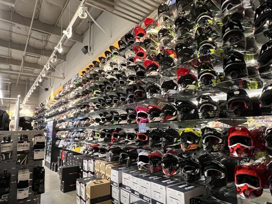 CYCLE GEAR Updated September 2024 19 Reviews 1296 E Plumb Ln