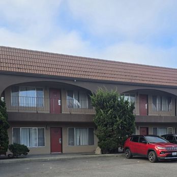 Laurel Inn & Conference Center - Outside - Hotels Near Me - Salinas, California Laurel Inn & Conference Center - Outside - Hotels Near Me - Salinas, California