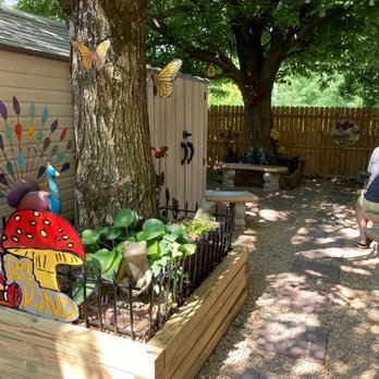 Double D's Coffee & Desserts - Courtyard with seating - Coffee & Tea Near Me - Asheville, North Carolina Double D's Coffee & Desserts - Courtyard with seating - Coffee & Tea Near Me - Asheville, North Carolina