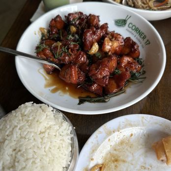 Corner 17 - Chinese Near Me - Saint Louis, Missouri