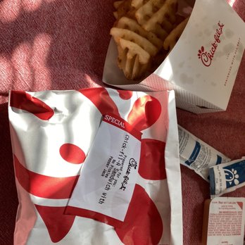 Chick-fil-A - Original Spicy Chicken Sandwich with pepper jack cheese - Fast Food Near Me - Clarksville, Tennessee Chick-fil-A - Original Spicy Chicken Sandwich with pepper jack cheese - Fast Food Near Me - Clarksville, Tennessee