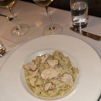Crossroads Kitchen - Fettuccine & Truffles - Vegan Near Me - Los Angeles, California