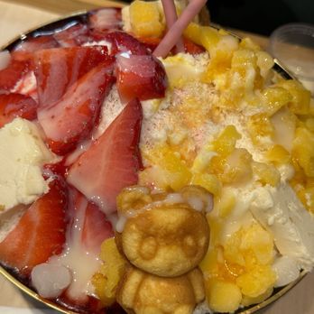 Bingsu Tea - Strawberry Mango ....... - Bubble Tea Near Me - Sacramento, California