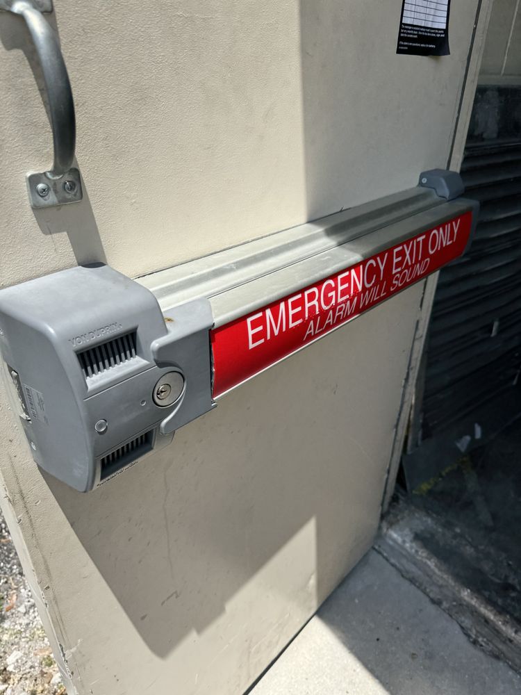 A&D LOCK AND KEY Updated August 2024 Clarksville , Tennessee Keys